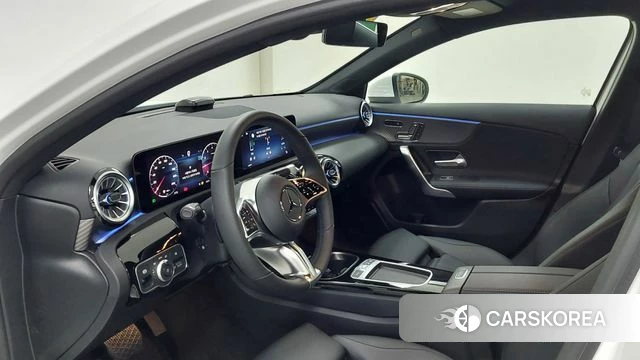 Mercedes-Benz A-Class W177 2025 Белый из Кореи, фото 5