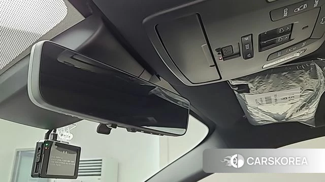 Toyota Sienna 4th Generation 2025 Белый из Кореи, фото 5
