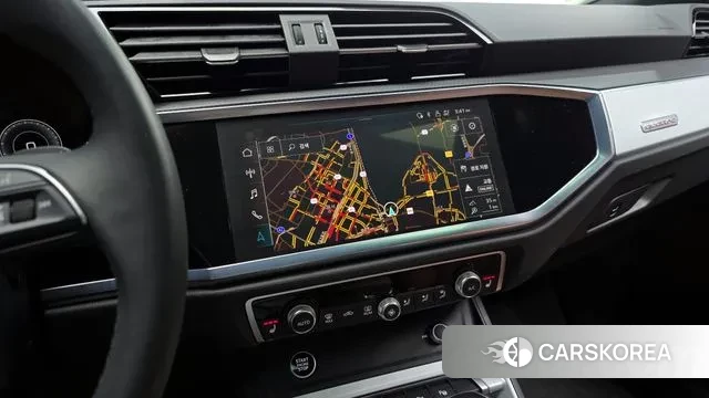 Audi Q3 (F3) 2023 Белый из Кореи, фото 5