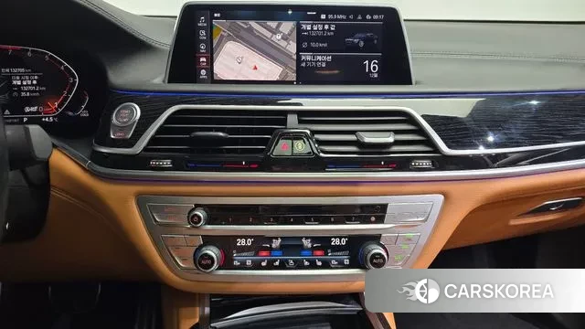 BMW 7 Series (G11) id 3483778 из Кореи 5