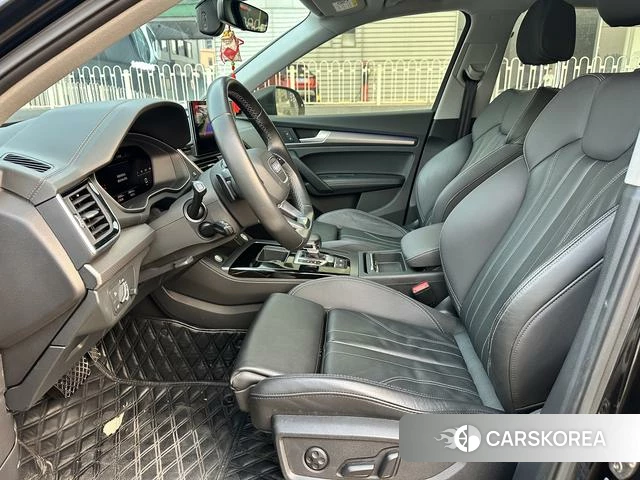 Audi Q5L 2022 Черный из Китая, фото 5