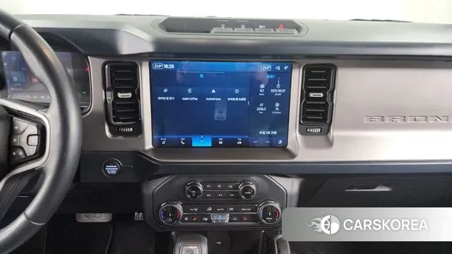 Ford Bronco 6th Generation 2022 Серебристо-серый из Кореи, фото 5