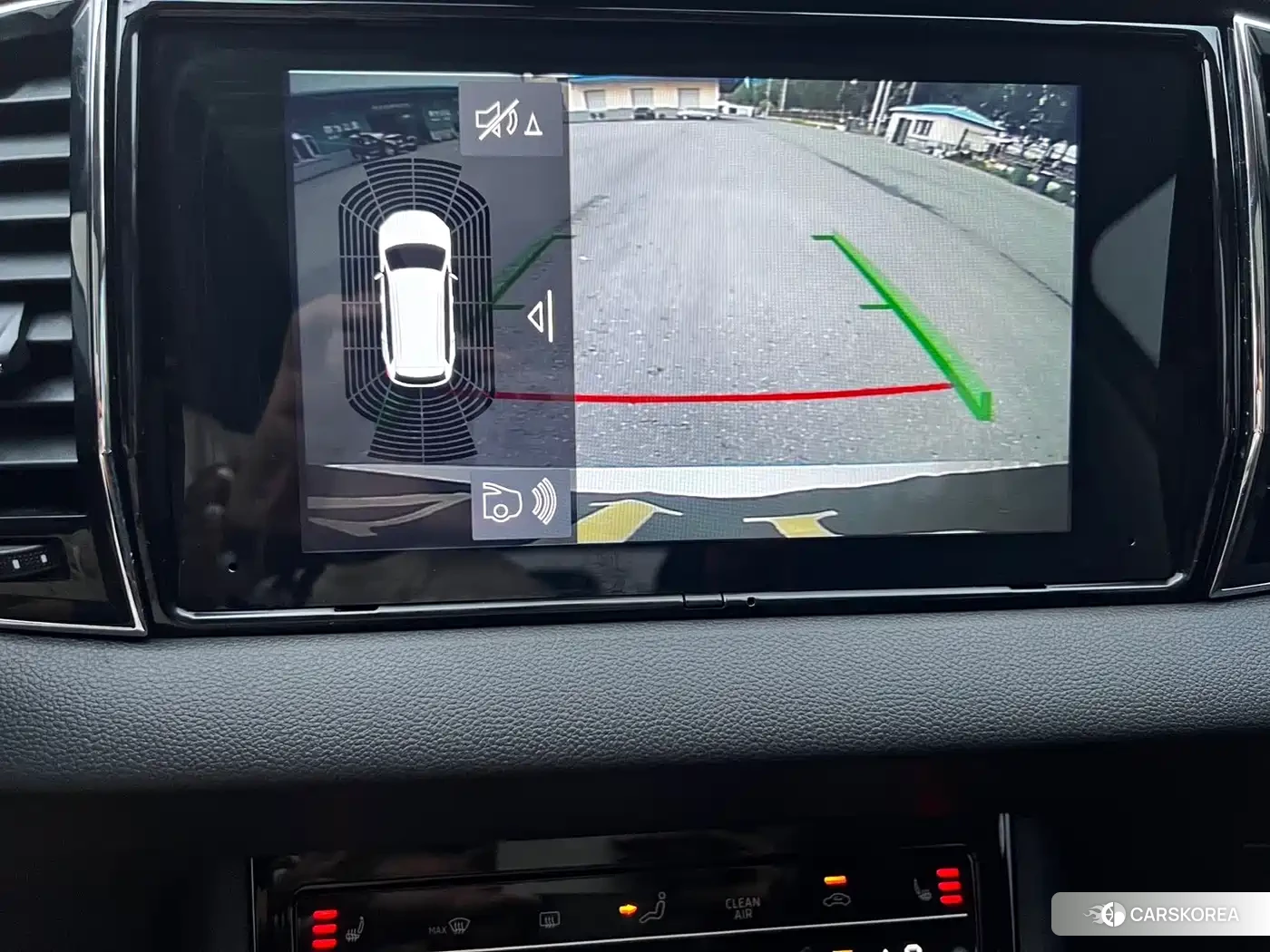 Skoda Karoq 2022 Champagne/brown из Китая, фото 5