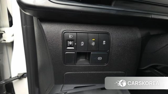 Hyundai Staria 2022 Белый из Кореи, фото 5