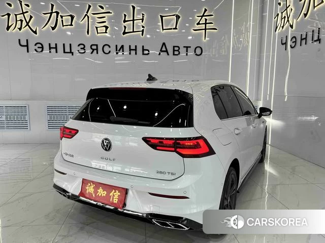Volkswagen Golf 2023 Белый из Китая, фото 5