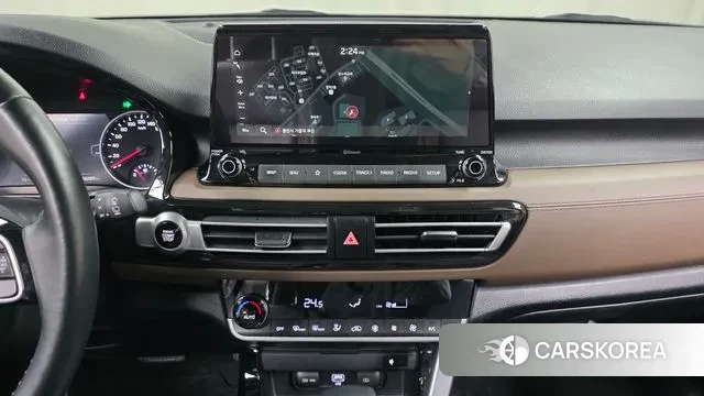 Kia Seltos 2022 Белый из Кореи, фото 5