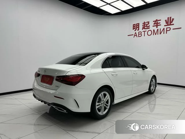 Mercedes-Benz Class A 2024 Белый из Китая, фото 5