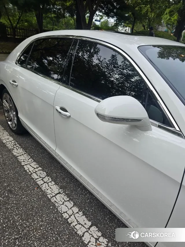 Bentley Flying Spur 2nd Generation 2018 Белый из Кореи, фото 5