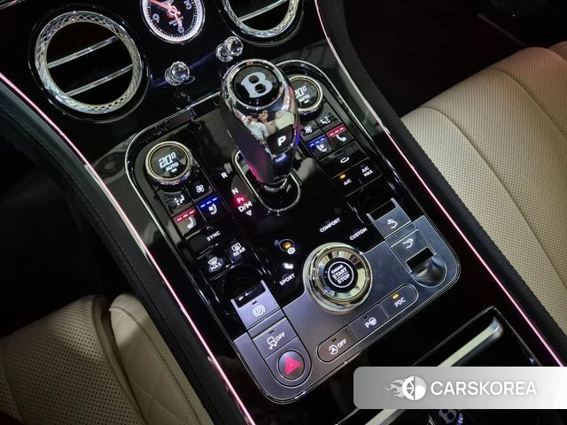 Bentley Continental GT 3rd Generation 2022 Жемчужный цвет из Кореи, фото 5