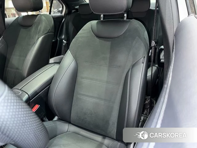 Mercedes-Benz Class A 2021 Белый из Китая, фото 5