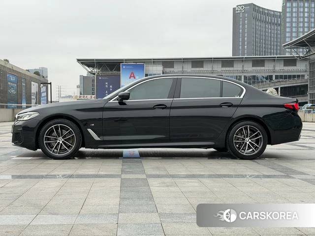 BMW 5 series 2021 Черный из Китая, фото 5