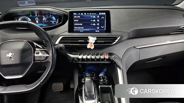 Peugeot 5008 second generation 2018 Белый из Кореи, фото 5