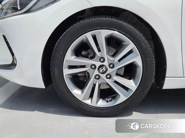 Hyundai Avante AD 2018 Белый из Кореи, фото 5
