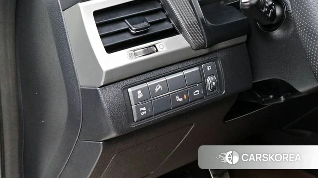 Ssangyong Rexton Sports 2018 Белый из Кореи, фото 5