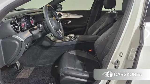 Mercedes-Benz E-Class W213 2020 Белый из Кореи, фото 5