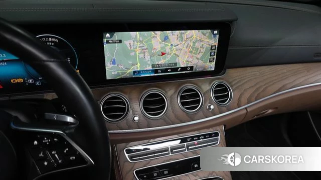 Mercedes-Benz E-Class W213 2021 Серый из Кореи, фото 5