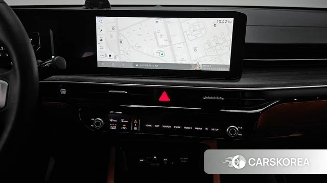 Kia The New K5 3rd generation 2025 Белый из Кореи, фото 5