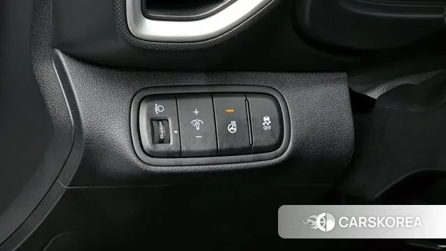 Hyundai Venue 2024 Белый из Кореи, фото 5