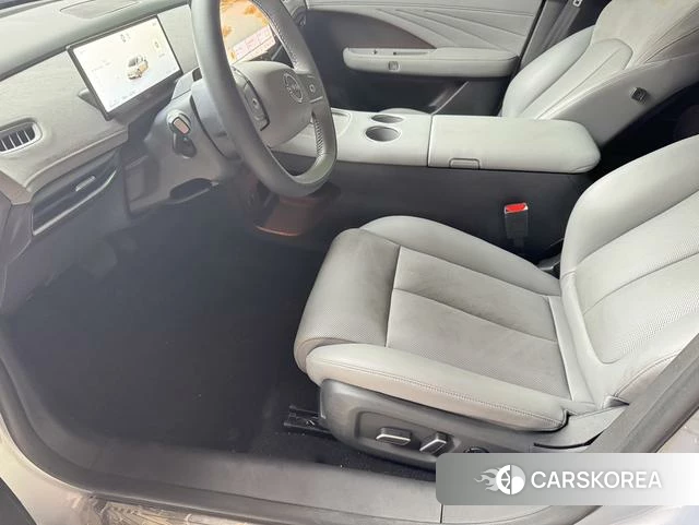Nissan N7 2025 Серебристо-серый из Китая, фото 5