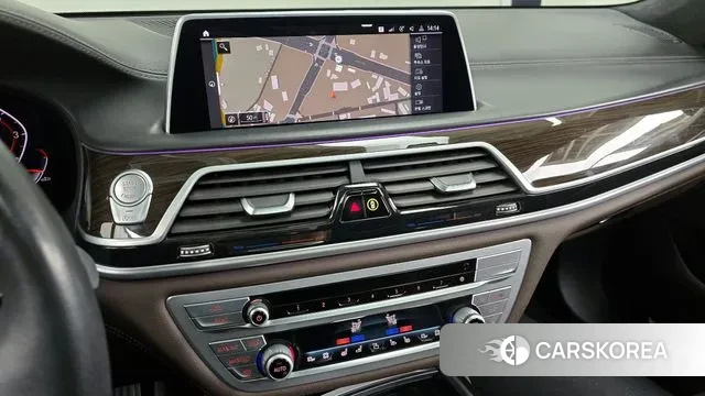 BMW 7 Series (G11) 2020 Черный из Кореи, фото 5