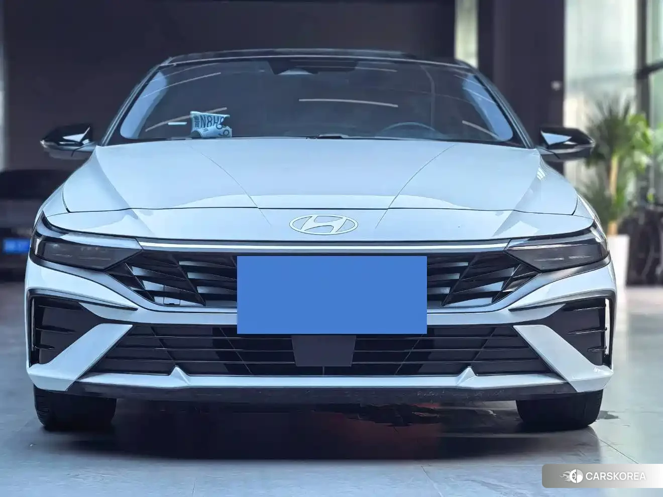 Hyundai Elantra 2023 Белый из Китая, фото 5