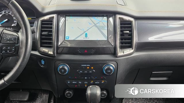Ford Ranger 3rd Generation 2022 Белый из Кореи, фото 5