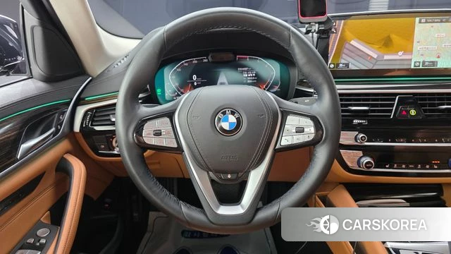 BMW 5 Series (G30) 2022 Черный из Кореи, фото 5