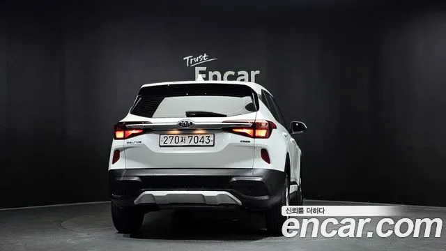 Kia Seltos 2020 Белый из Кореи, фото 5