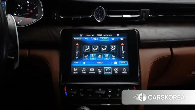 Maserati Quattroporte 2018 Черный из Кореи, фото 5