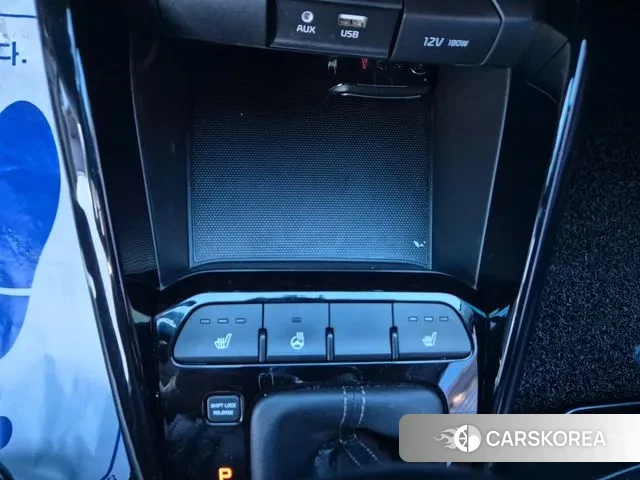 Kia Stonic 2018 Белый из Кореи, фото 5