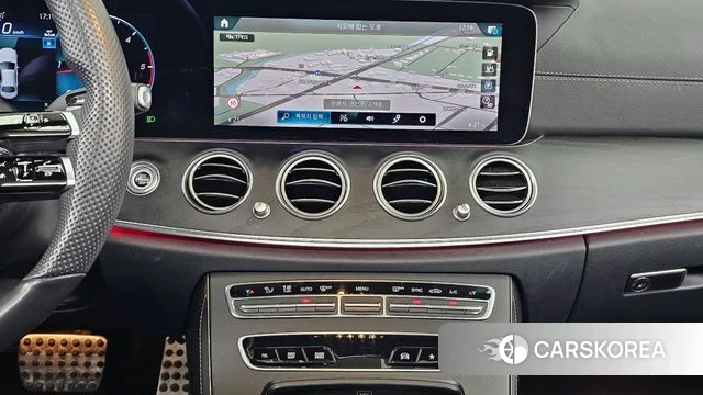 Mercedes-Benz E-Class W213 2021 Белый из Кореи, фото 5