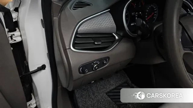 Chevrolet (GM Daewoo) The New Malibu 2019 Белый из Кореи, фото 5