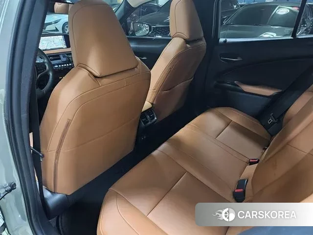 Lexus UX250h 2019 Золотой из Кореи, фото 5