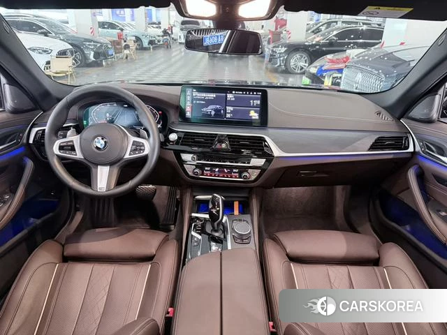 BMW 5 series 2021 Черный из Китая, фото 5