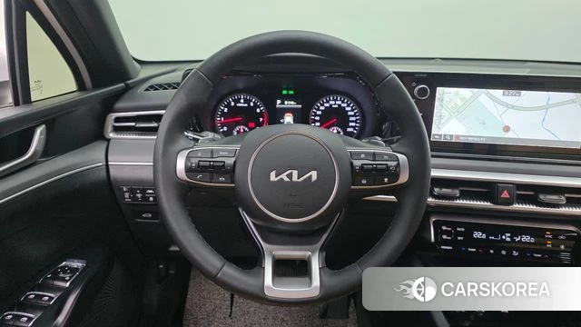 Kia K5 3rd generation 2022 Белый из Кореи, фото 5