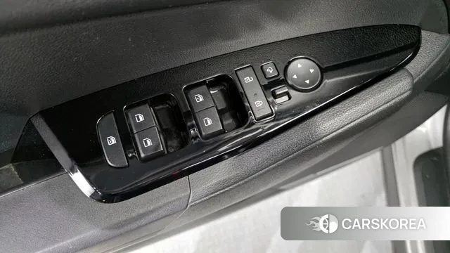 Kia Sportage 5th Generation 2024 Серебристо-серый из Кореи, фото 5