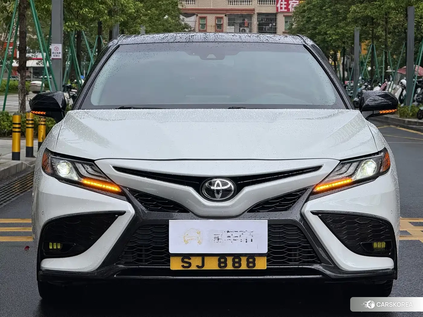 Toyota Camry 2023 Белый из Китая, фото 5