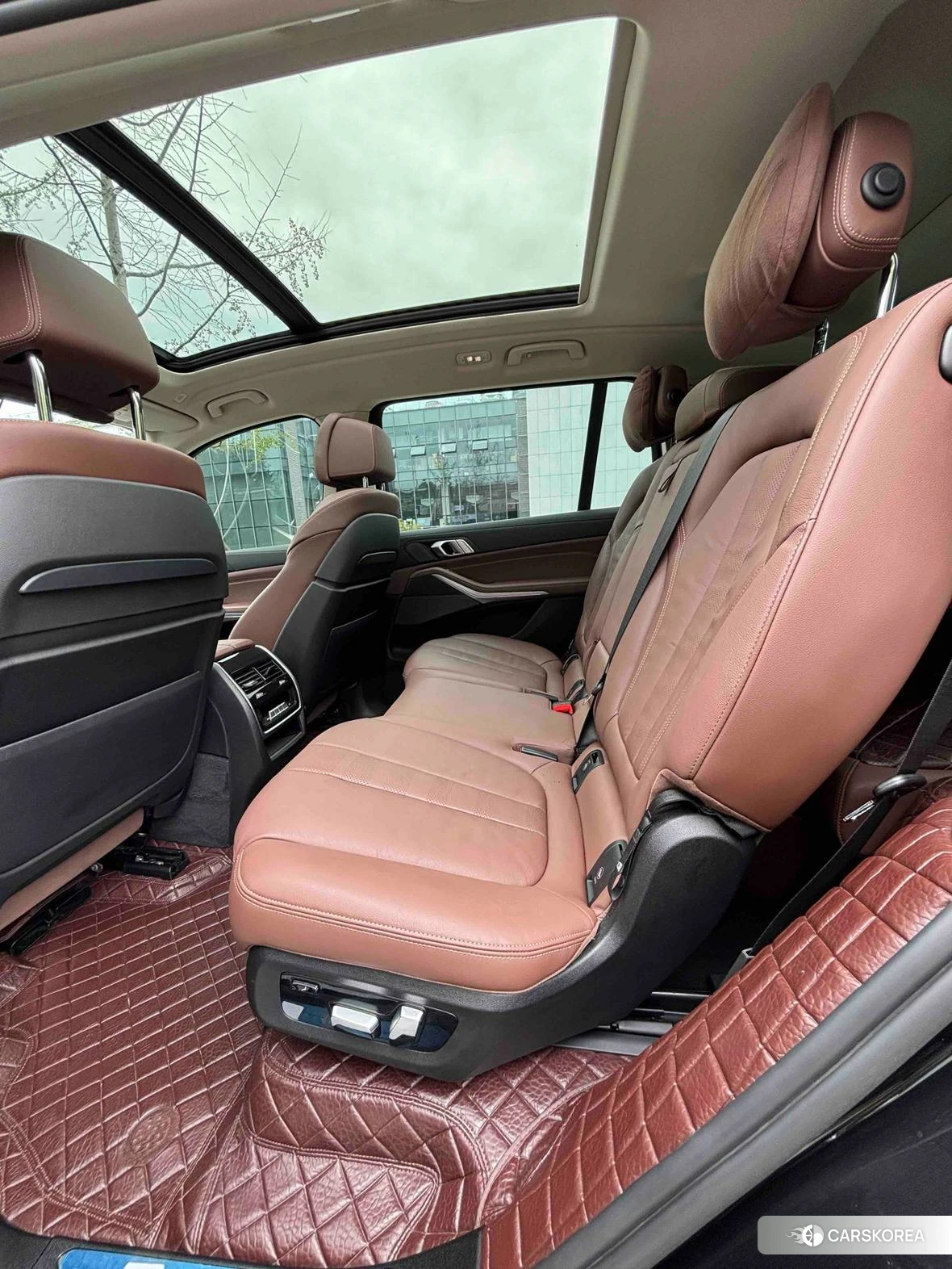 BMW X7 2021 Черный из Китая, фото 5