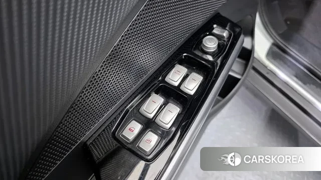 Ssangyong Tivoli Armor 2018 Белый из Кореи, фото 5