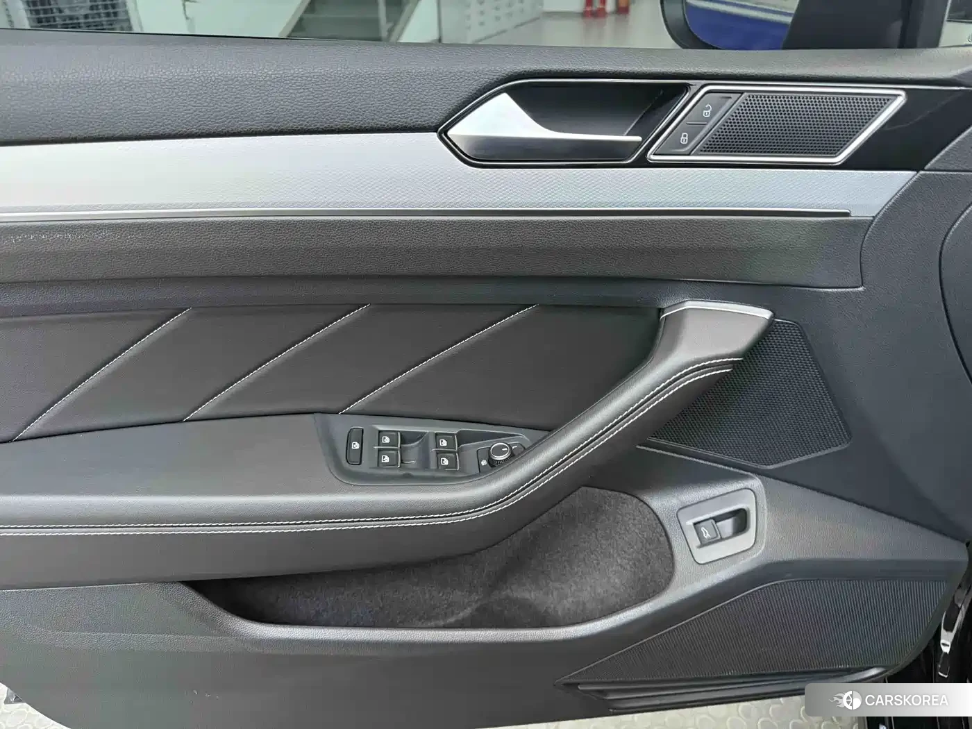 Volkswagen Magotan 2024 Черный из Китая, фото 5