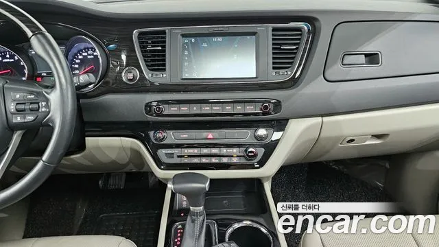 Kia The New Carnival 2019 Черный из Кореи, фото 5