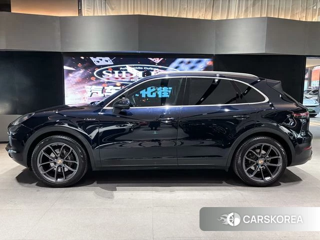Porsche Cayenne E-Hybrid 2022 Синий из Китая, фото 5