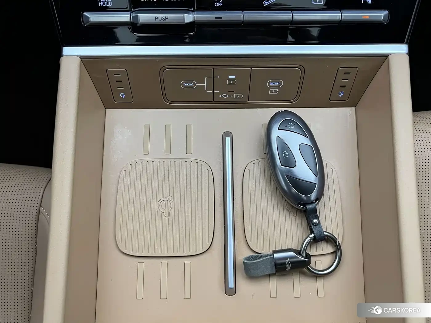 Hyundai Santa Fe 2025 Silver/gray из Китая, фото 5