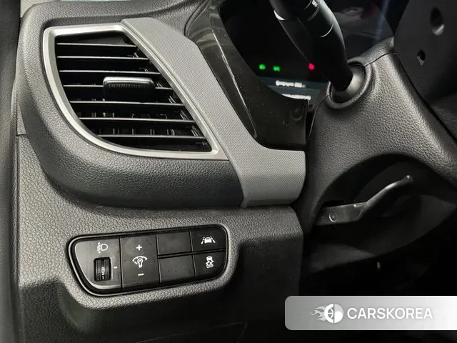 Kia Seltos 2022 Белый из Кореи, фото 5