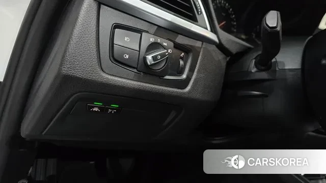 BMW 3 Series (F30) 2018 Белый из Кореи, фото 5