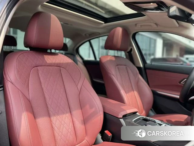 BMW 3 series 2024 Черный из Китая, фото 5