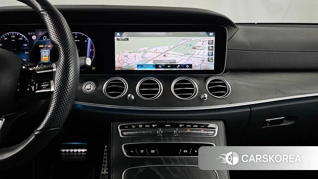 Mercedes-Benz E-Class W213 2022 Черный из Кореи, фото 5