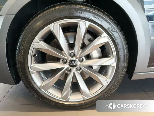 Audi A6 (import) 2025 Черный из Китая, фото 5