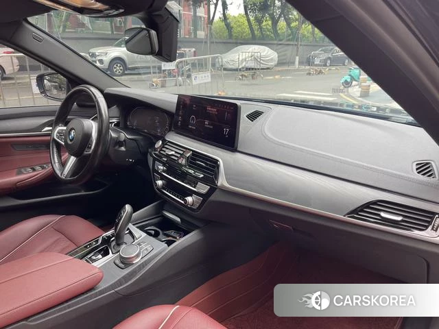 BMW 5 series PHEV 2021 Черный из Китая, фото 5