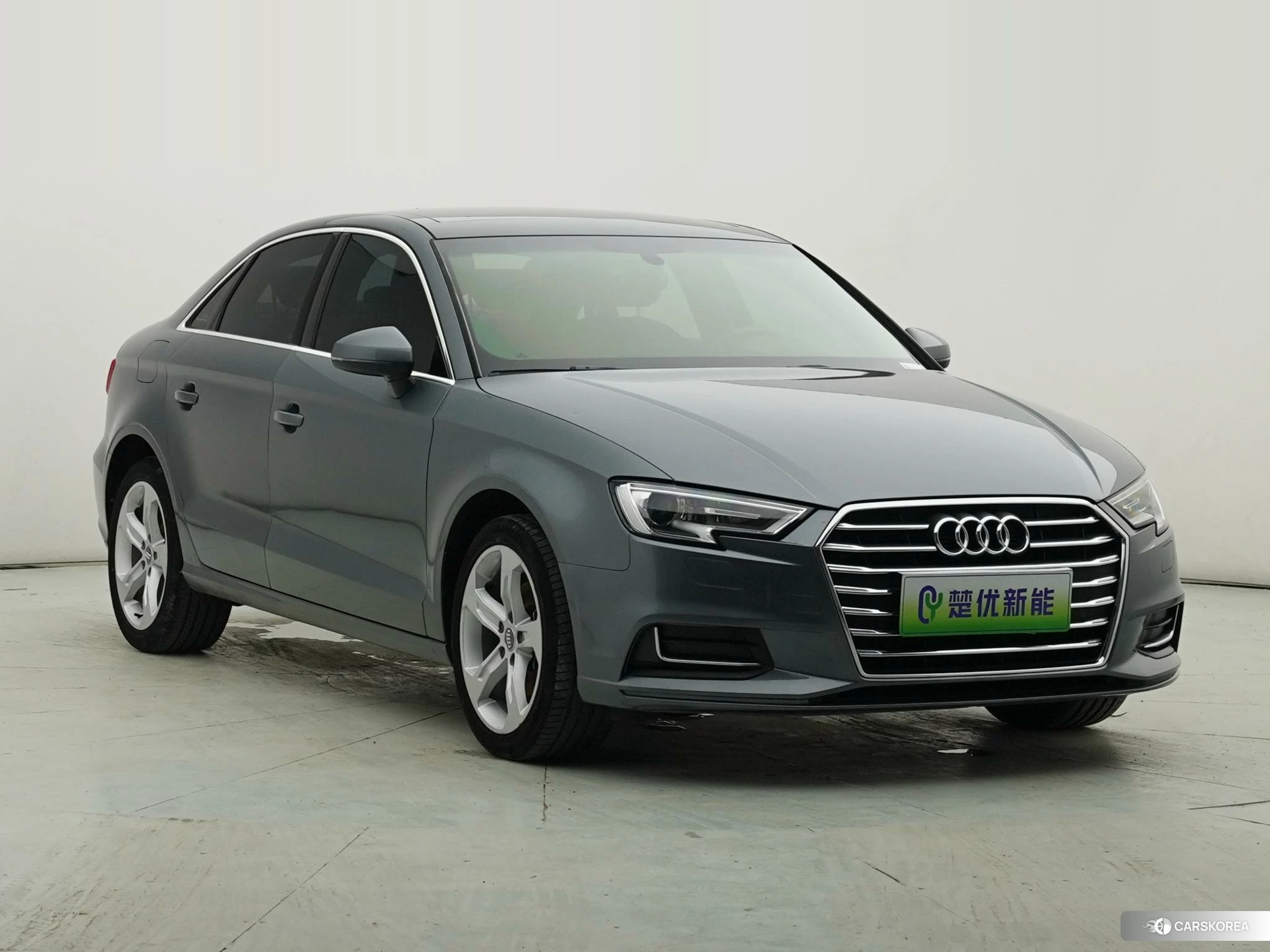 Audi A3 2019 Темно-серый из Китая, фото 5